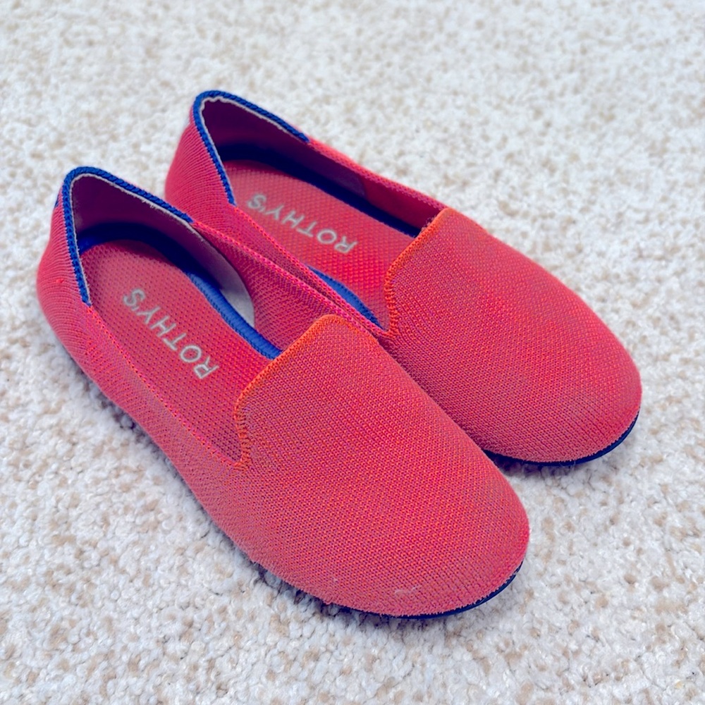 Rothys The Kids Loafer Flamingo